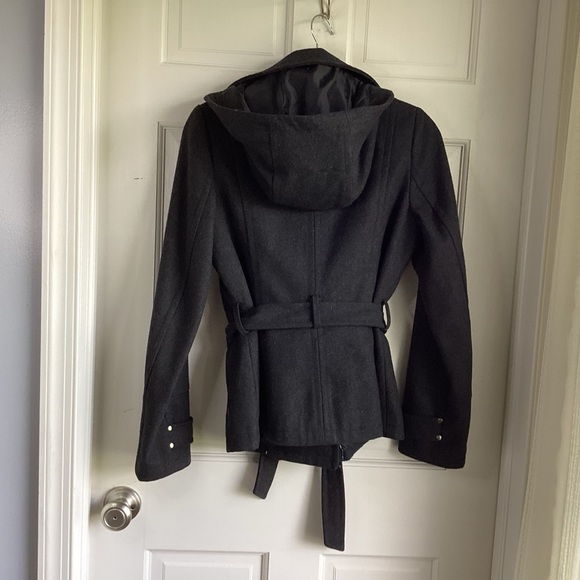 Grane Women’s Gray Hooded Pea Coat With Belt.  Size M - Picture 2 of 9